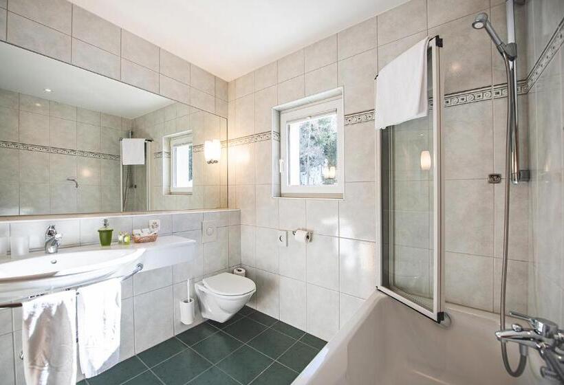 غرفة سوبيريور, Post Sils Maria