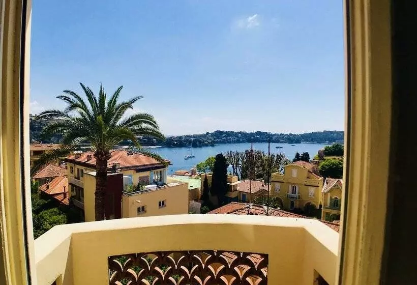 اتاق سوپریور چهار تخته, Hôtel Le Provençal