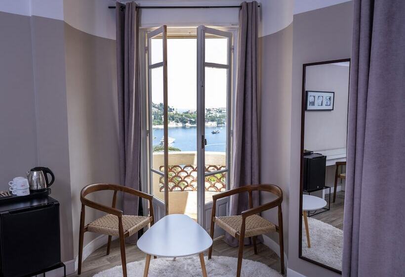 חדר סופריור לארבעה, Hôtel Le Provençal