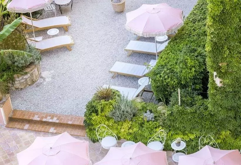 اتاق استاندارد با چشم‌انداز دریا, Hôtel Le Provençal