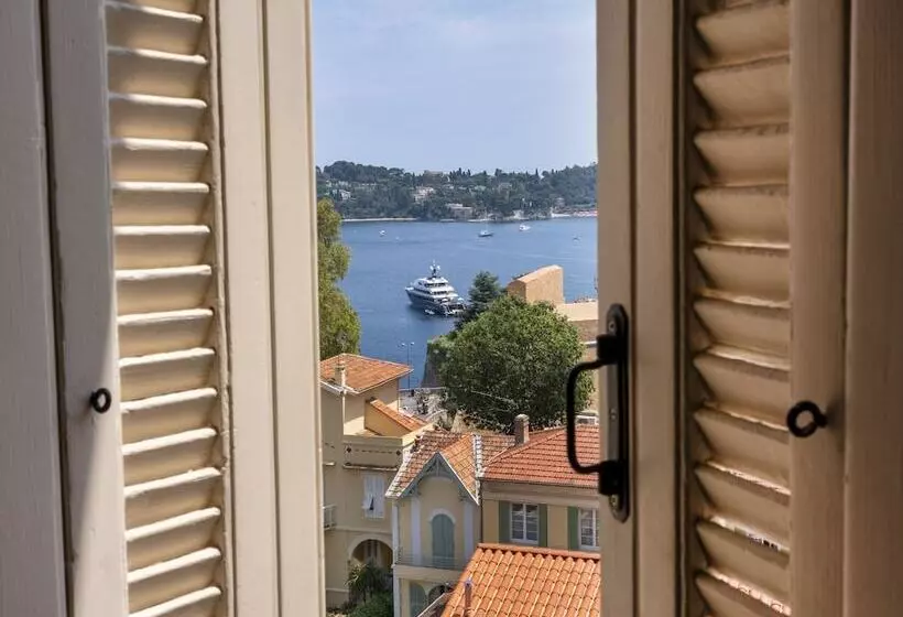 اتاق استاندارد با چشم‌انداز دریا, Hôtel Le Provençal