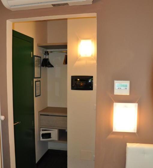 חדר סטנדרט יחיד, Saint Pierre