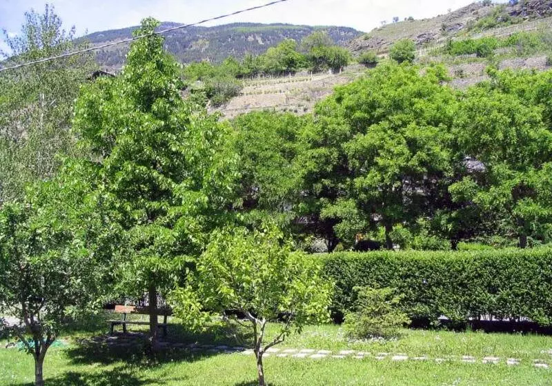 اتاق استاندارد با چشمانداز باغ, Saint Pierre