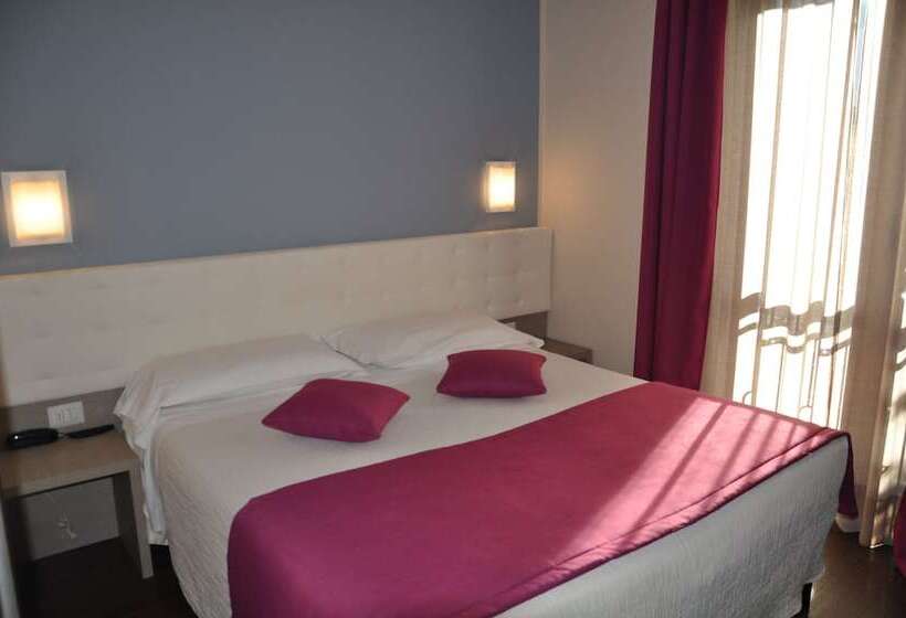 חדר בסיסי, Saint Pierre