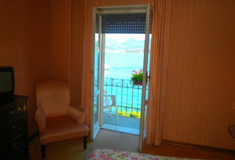 اتاق استاندارد یک نفره, Sempione Boutique
