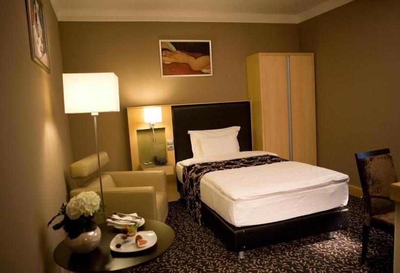 اتاق پریمیوم یک تخته, Spirit Hotel Thermal Spa