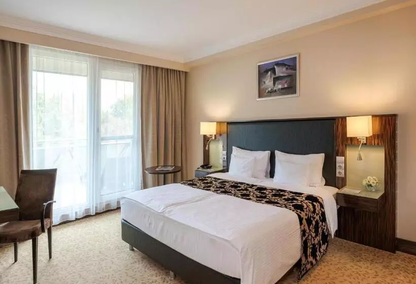 سوئیت پریمیوم, Spirit Hotel Thermal Spa