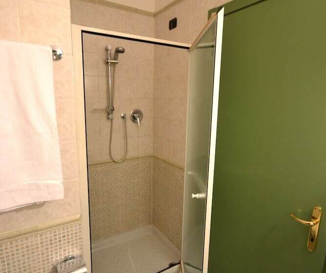 غرفة قياسية فردية, Sun