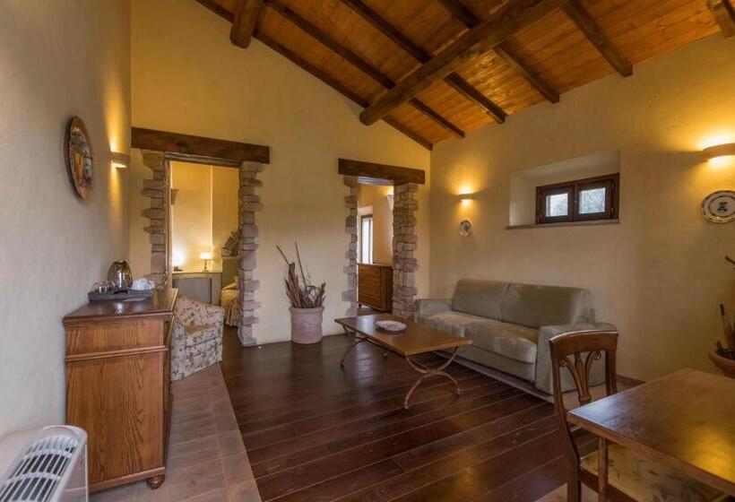 סוויטה, Tenuta Agricola Dell Uccellina