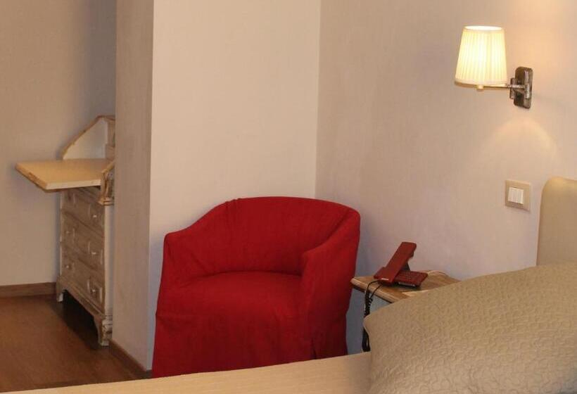 اتاق استاندارد, Touring