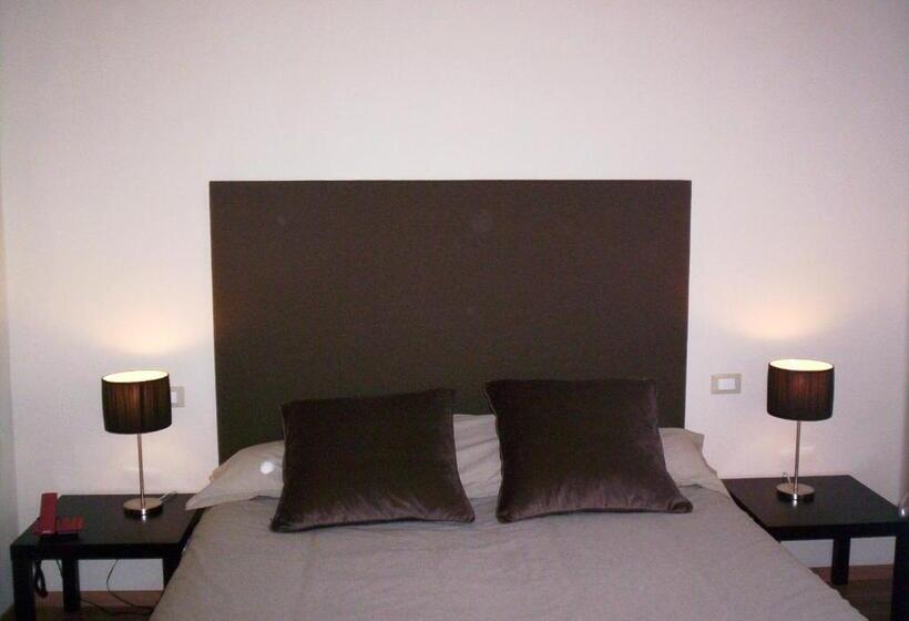 اتاق استاندارد چهار تخته, Touring