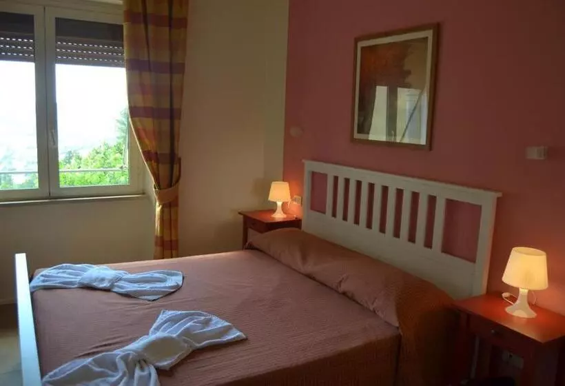 スタンダードルーム, Albergo Umbria