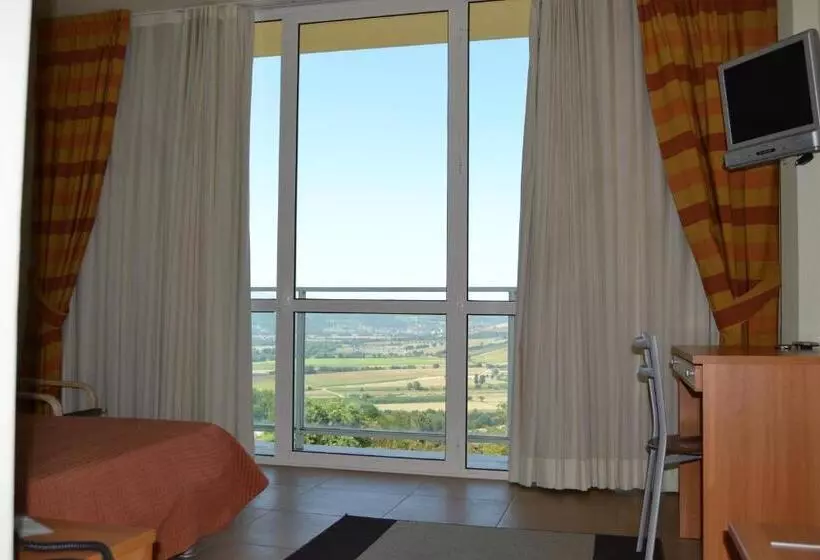 スタンダードトリプルルーム, Albergo Umbria