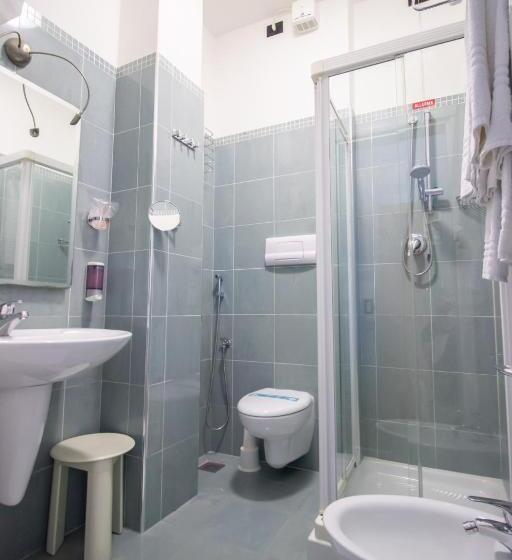 اتاق سوپریور, Universo