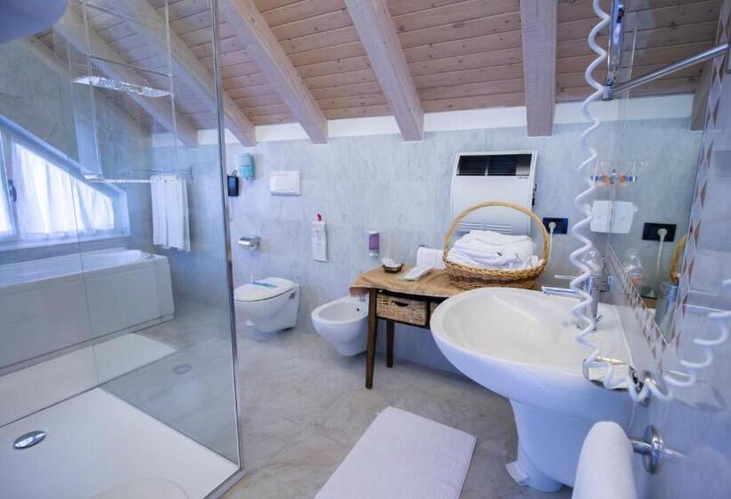 سوییت, Universo