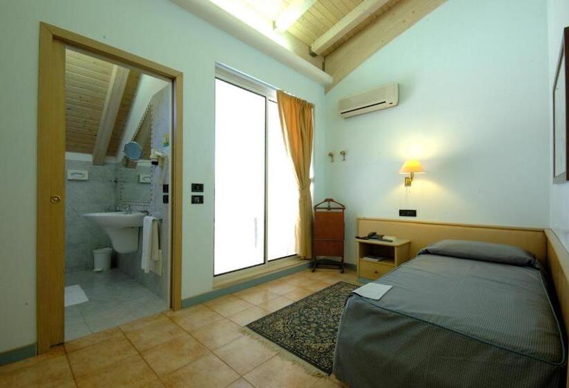 اتاق سوپریور یک تخته, Universo