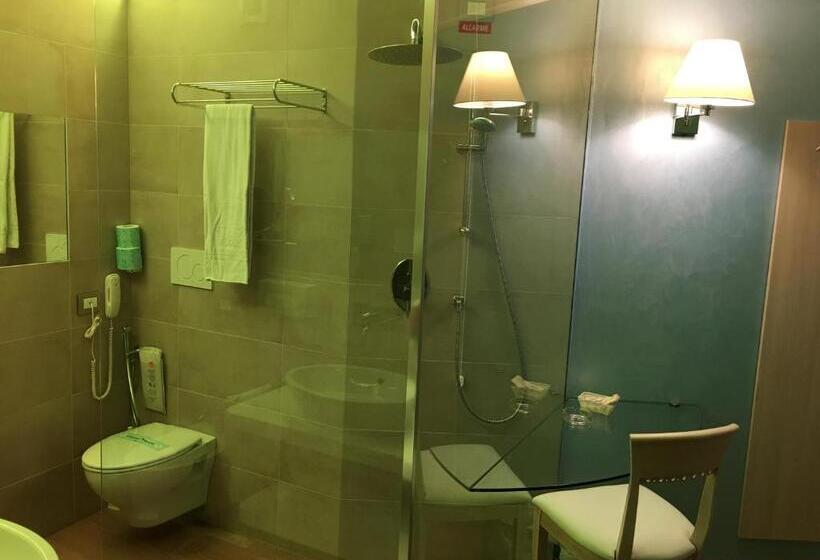 اتاق سوپریور یک تخته, Universo