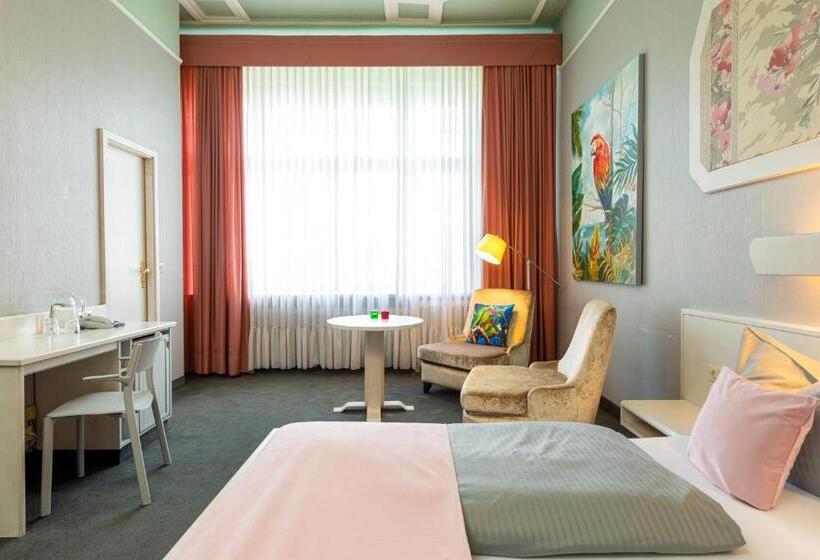 اتاق سوپریور, W22 Hotel Am Kurfürstendamm