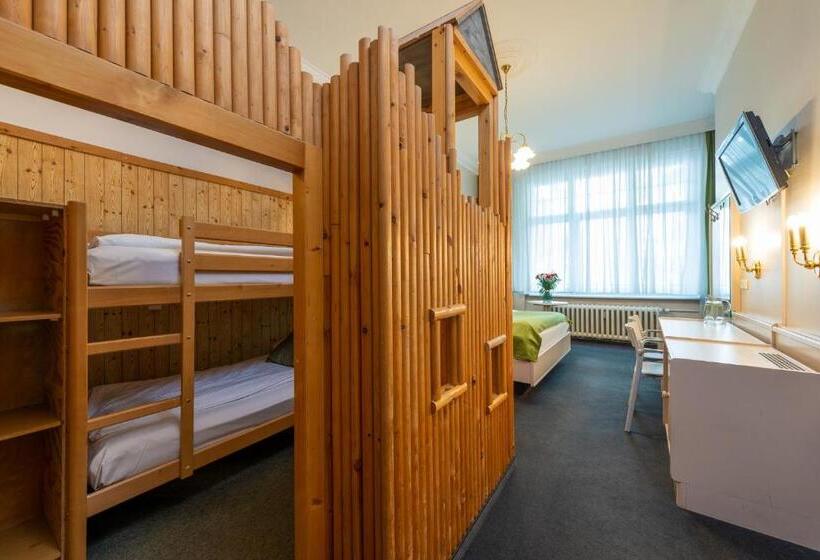 اتاق خانوادگی, W22 Hotel Am Kurfürstendamm