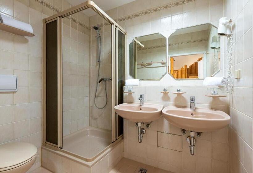 اتاق خانوادگی, W22 Hotel Am Kurfürstendamm