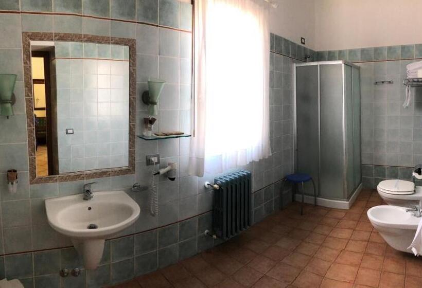 חדר סטנדרט לארבעה, Zodiaco