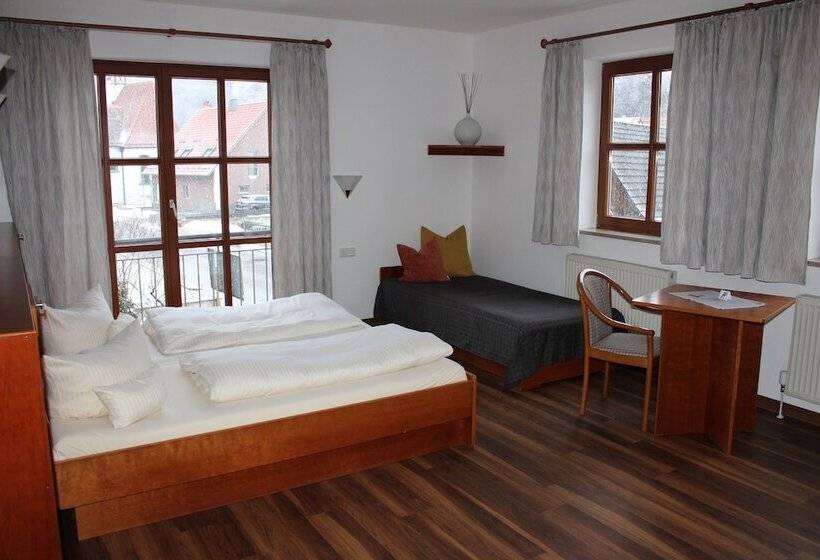 Номер Стандарт Трехместный, Land Gut Hotel Forsthof