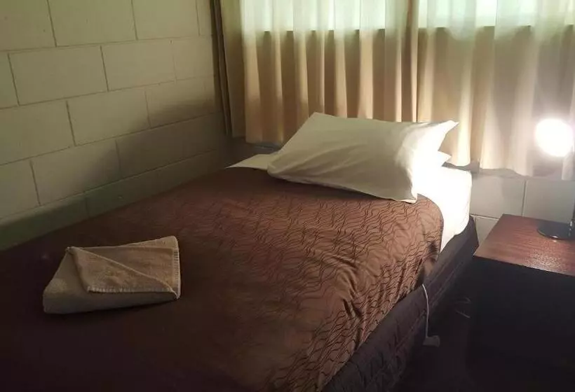 Huoneisto 1 Makuuhuone Näkymä, Kaikoura Motor Inn