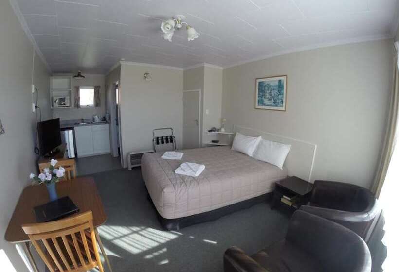 スタンダードスタジオ, Kaikoura Motor Inn