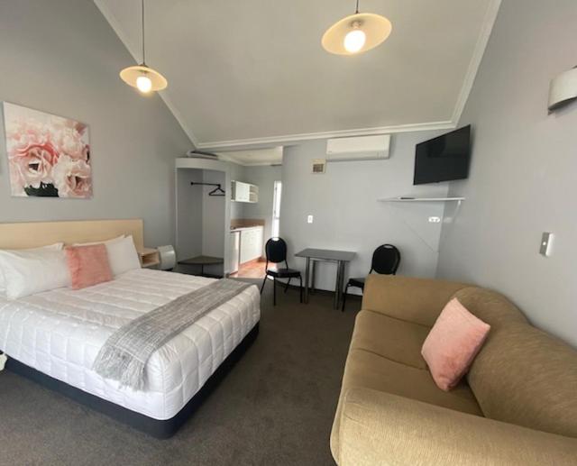 Studio Superior, Lakeside Taupo Motel