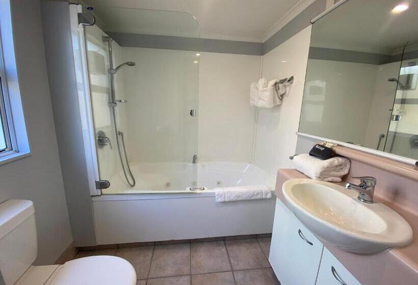 Studio Superior, Lakeside Taupo Motel