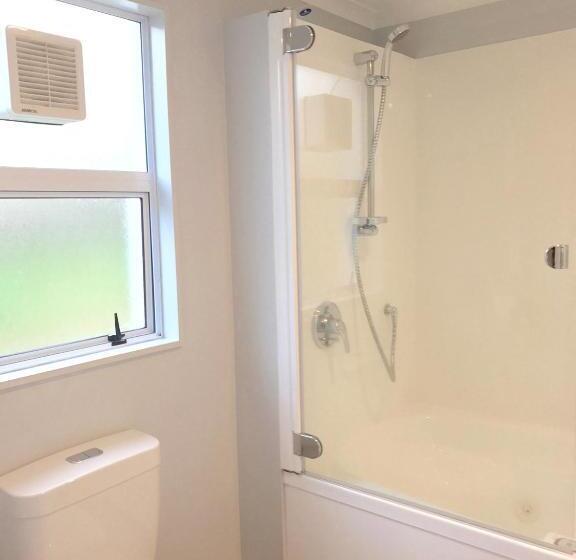 Studio Superior, Lakeside Taupo Motel