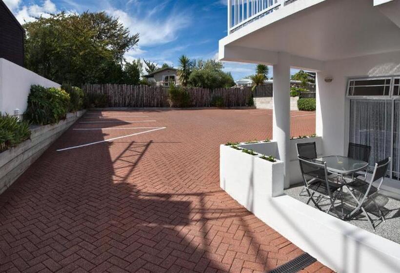 Studio Superior, Lakeside Taupo Motel