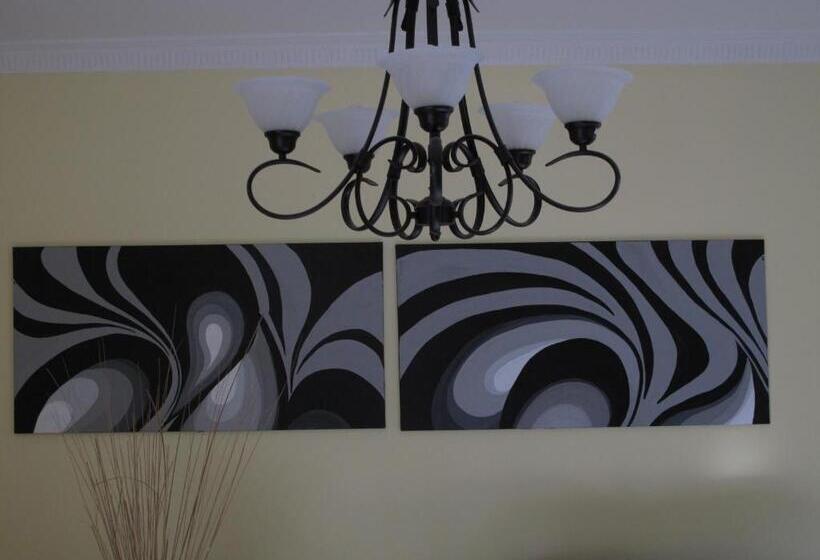 חדר דלוקס, The Crescent Guesthouses  Bnb/self Catering