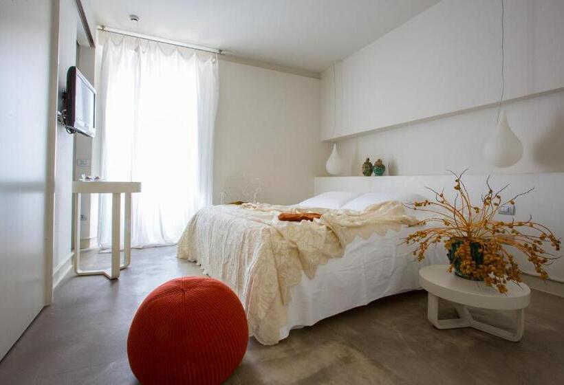 スタンダードルーム, Shalai