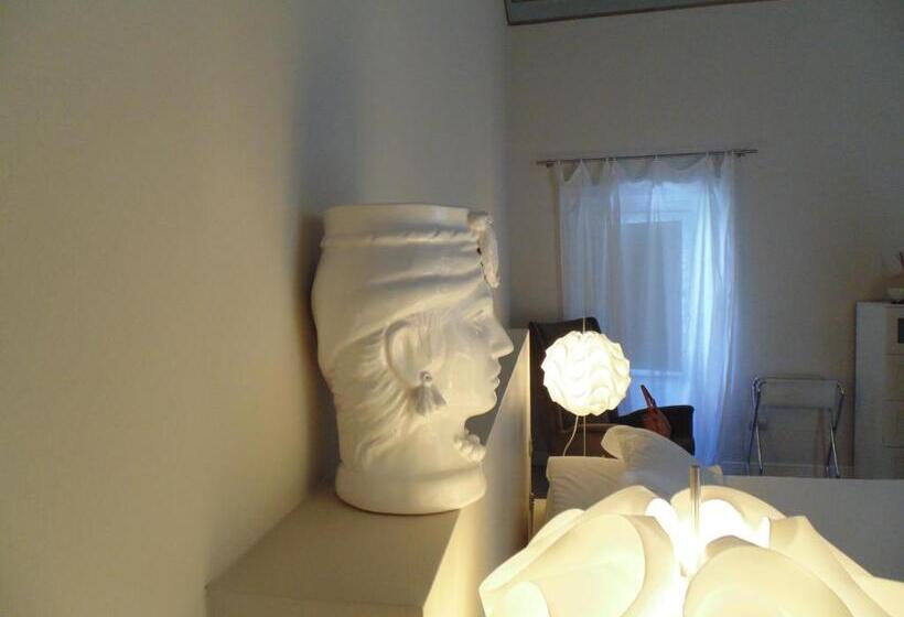 ジュニアスイート, Shalai