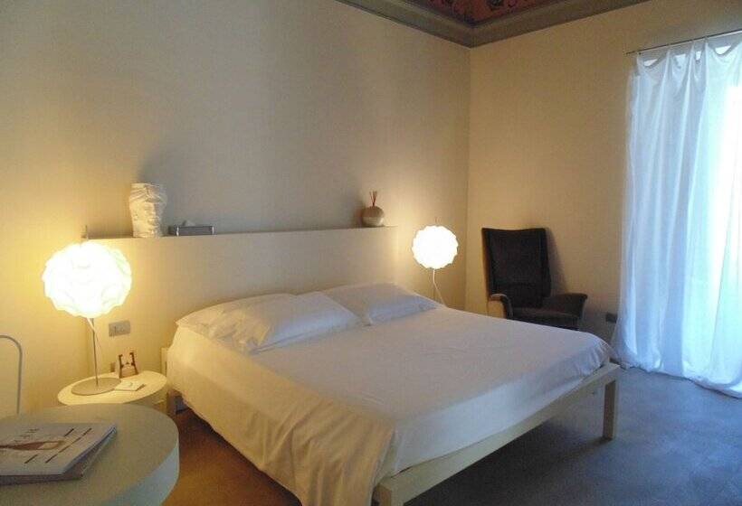 ジュニアスイート, Shalai