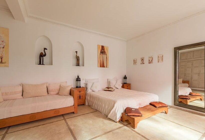 سوییت, Riad Alegria