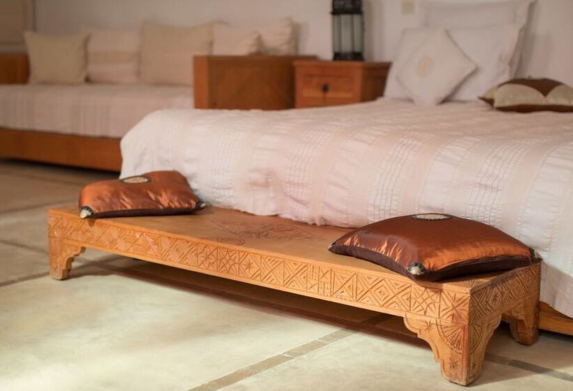 سوییت, Riad Alegria