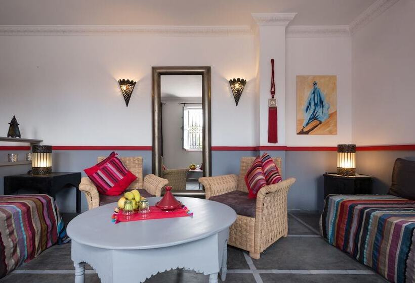 سوییت خانوادگی, Riad Alegria