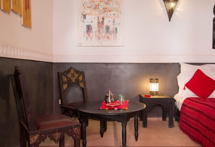 سوییت, Riad Alegria