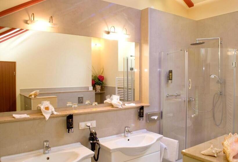 Полулюкс, Villa Monte Vino