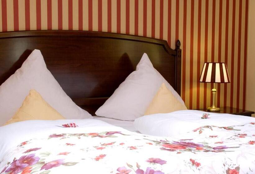 Полулюкс, Villa Monte Vino