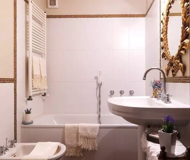 スリーベッドルーム ヴィラ, Agriturismo La Canonica