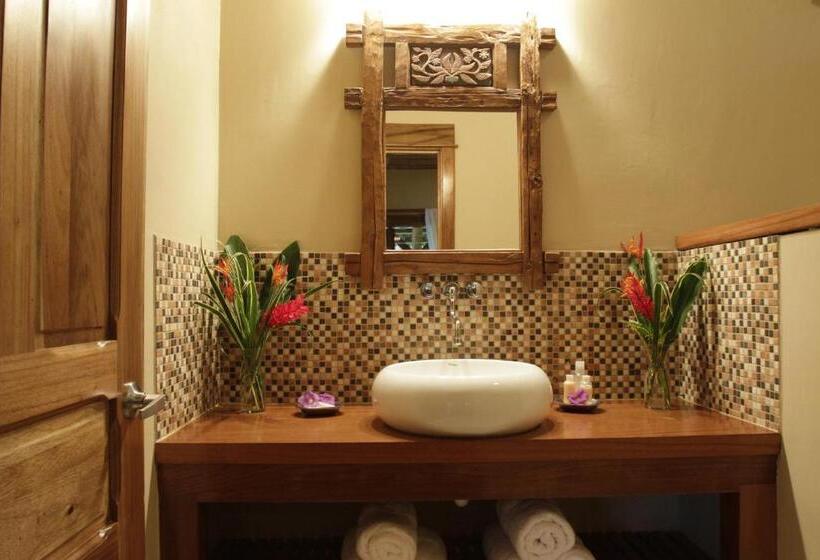 اتاق استاندارد, Copa De Arbol Beach & Rainforest Resort