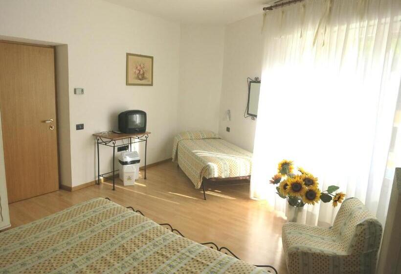 Номер Стандарт Трехместный, Epoche Hotel Zanella 1889