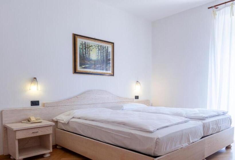 Четырехместный Номер Стандарт, Epoche Hotel Zanella 1889