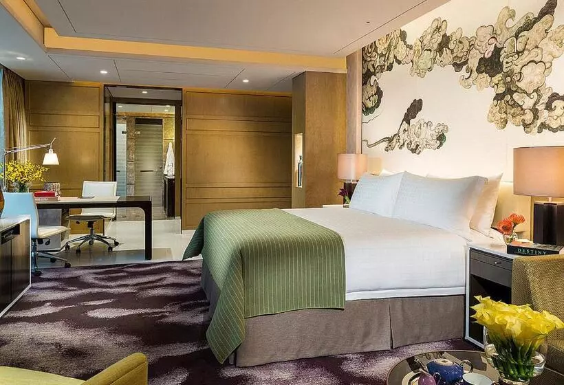 キングサイズベッドのクラブルーム, Four Seasons Hotel Shenzhen