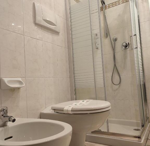 اتاق استاندارد, Albergo Al Cacciatore