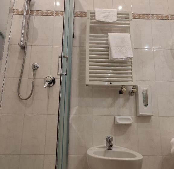 标准单人间, Albergo Al Cacciatore