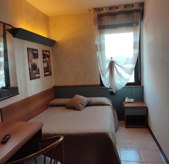 标准单人间, Albergo Al Cacciatore